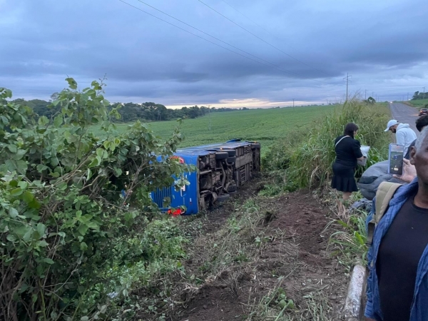 ÔNIBUS QUE SAIU DO PARÁ COM DESTINO AO MARANHÃO TOMBA NA BR-226