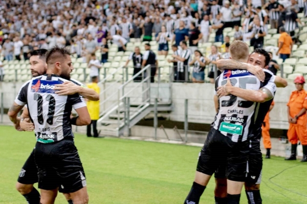 Com gol de Sóbis, Ceará parte em vantagem na Copa do Brasil