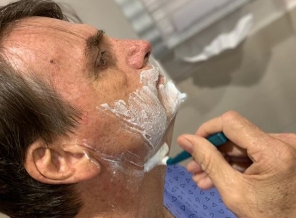 Bolsonaro tem alta da Unidade Semi-Intensiva 