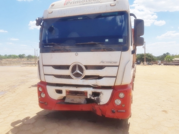 Condutor de Honda/Biz roubada morre após entrar na contramão da BR 230 e colidir frontal com carreta