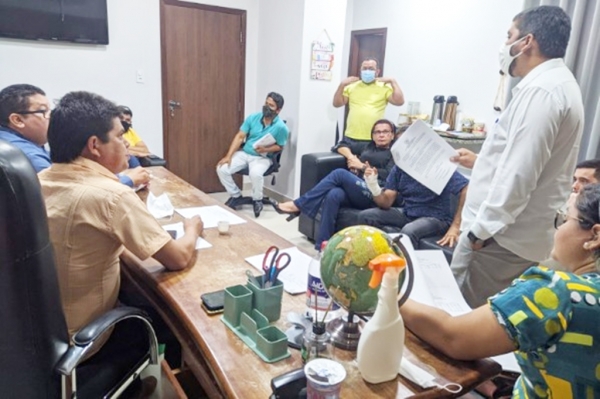 Vereadores se reúnem para discutir Lei de Diretrizes Orçamentárias