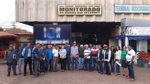 Ministério público, PM, Bombeiros e secretarias da prefeitura visitam terminal rodoviário de Açailândia.