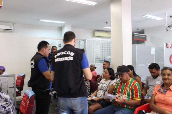 Procon/MA autua agências bancárias e lotérica de Coelho Neto por falhas no atendimento