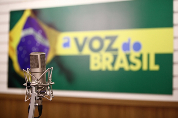 Em novo formato, Voz do Brasil estreia na segunda-feira