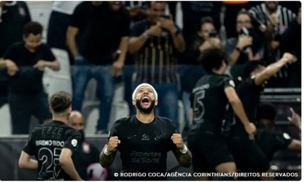 DEPAY BRILHA E CORINTHIANS VENCE PARA FICAR PERTO DA PRÉ-LIBERTADORES