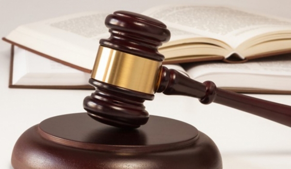 Homem que tentou matar a própria mãe é absolvido em júri no MA