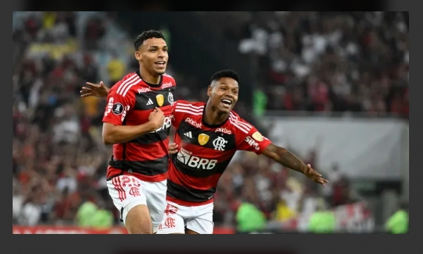 Flamengo vence Racing com gols de garotos do Ninho e encaminha vaga na Libertadores