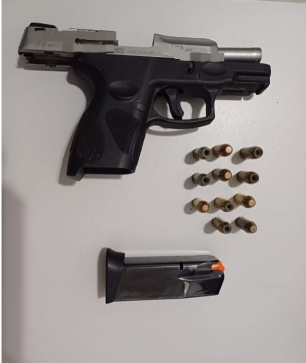 PRF FLAGROU POSSE DE ARMA DE FOGO DE USO RESTRITO EM BACABEIRA (MA)