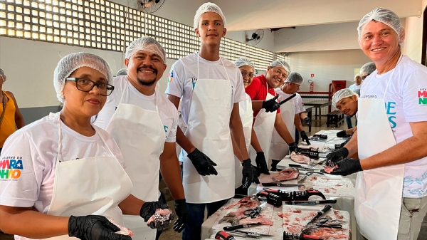  PREFEITURA DE AÇAILÂNDIA CAPACITA ATIVIDADE PESQUEIRA COM TÉCNICAS QUE VISAM A MELHORIA NA QUALIDADE DO PESCADO E SUA COMERCIALIZAÇÃO