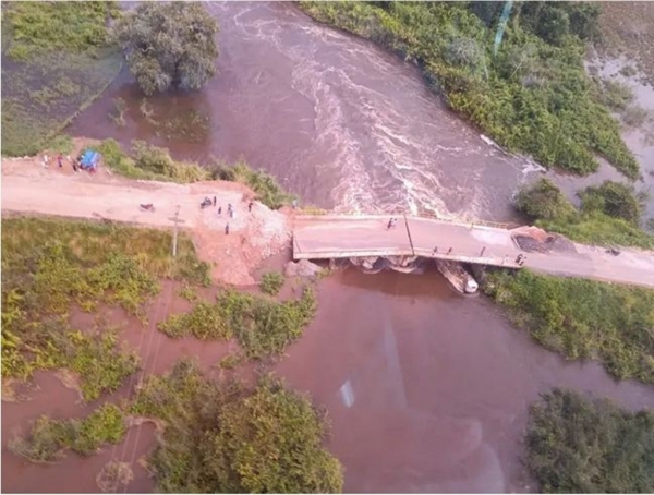  Ponte que dá acesso a município do MA é interditada após forte chuva