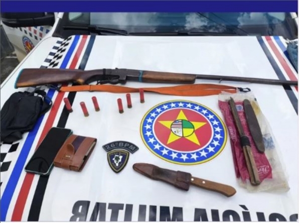 POLÍCIA MILITAR APREENDE ARMA DE FOGO E PRENDE HOMEM EM NOVO BACABAL 