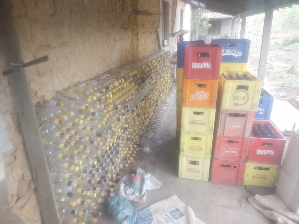 BURITICUPU -  3Oº BPM DESCOBRE ESQUEMA PARA FABRICAÇÃO CLANDESTINA DE BEBIDA ALCOÓLICA 