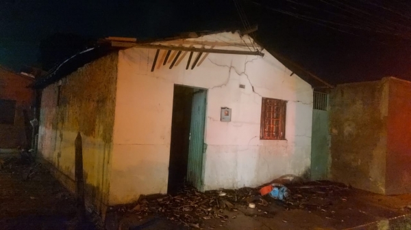 DUAS CASAS PEGAM FOGO NA VILINHA; INCÊNDIOS PODEM TER SIDO PROVOCADOS ACIDENTALMENTE POR CRIANÇAS