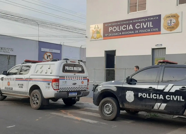 ASSALTANTE É PRESO APÓS CAIR DE MOTO ENQUANTO FUGIA DA POLÍCIA