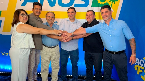 PREFEITO DE AÇAILÂNDIA DR. BENJAMIM DE OLIVEIRA LANÇA A RENOVAÇÃO DO AÇAILÂNDIA FOLIA NO ANIVERSÁRIO DE 44 ANOS DA CIDADE