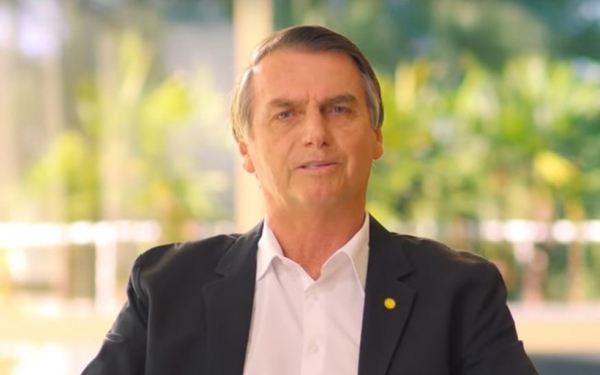 Bolsonaro descarta Revalida para médicos formados no Brasil