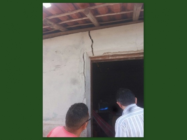 Tremor causa rachaduras em casas da cidade de Belágua, MA