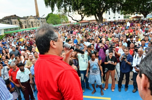 Flávio Dino entrega, anuncia obras e vistoria construção do Parque Ambiental em Codó