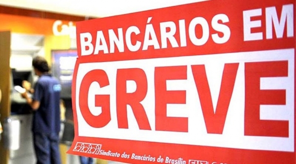 Em nova proposta, Febraban oferece reajuste de 7%; bancários pedem 14,78%