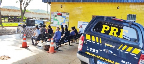 PRF realiza mais uma edição do 'Cinema Rodoviário' em municípios maranhenses