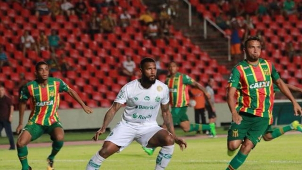 Sampaio e Juventude ficam no empate sem gols no Castelão e times seguem perto do rebaixamento