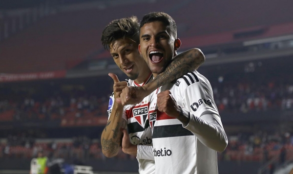 São Paulo triunfa e se garante nas oitavas da Sul-Americana