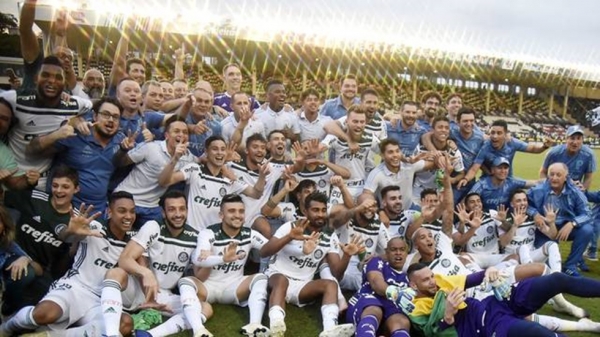 É campeão! Palmeiras vence o Vasco em São Januário e conquista o décimo título brasileiro