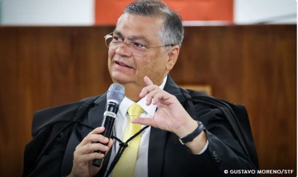 BRASIL - DINO MANTÉM SUSPENSÃO DE EMENDAS DO ORÇAMENTO SECRETO