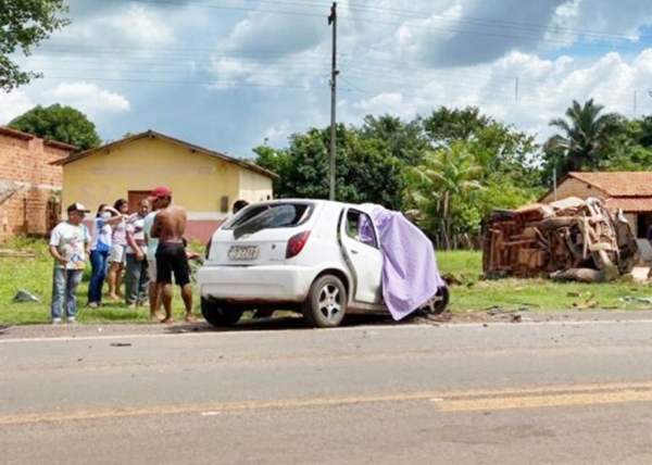 MARANHÃO: acidente envolvendo táxi de Santa Luzia deixa uma pessoa morta e vários feridos