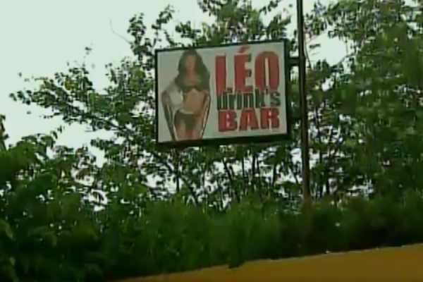 Cliente não é atendido e mata seis em casa de prostituição