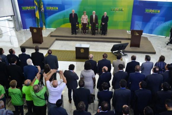 Dilma sanciona lei que regulariza mais de 6 mil lotéricas