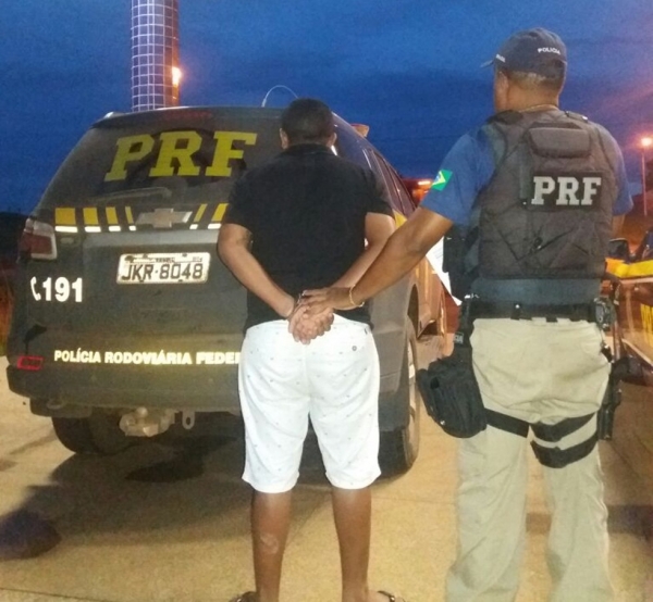 AÇAILÂNDIA – Suspeito de homicídio é preso, após abordagem da PRF