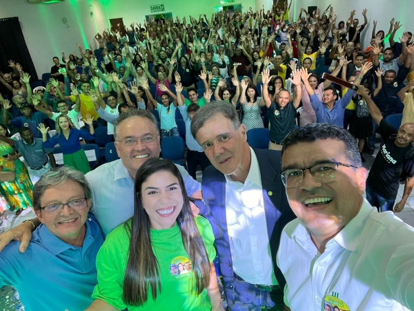 Mariana reúne uma multidão e as principais lideranças da direita maranhense no lançamento da sua pré-candidatura a deputada federal