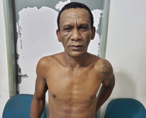 AÇAILÂNDIA URGENTE – Homem é preso na madrugada de hoje tentando furtar um veículo no centro da cidade.