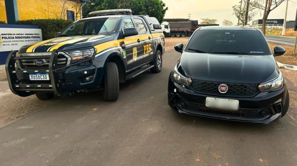 MARANHÃO: CARRO COM REGISTRO DE FURTO NO PARÁ É RECUPERADO PELA PRF EM IMPERATRIZ