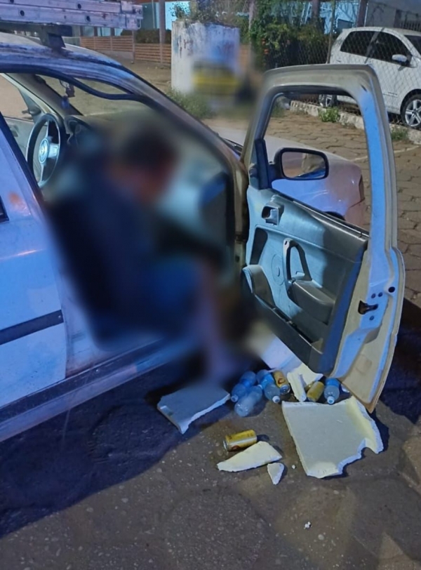 MOTORISTA BÊBADO DESOBEDECE ORDEM DE PARADA E PASSA POR CIMA DE CONES DE SINALIZAÇÃO NA BR-010