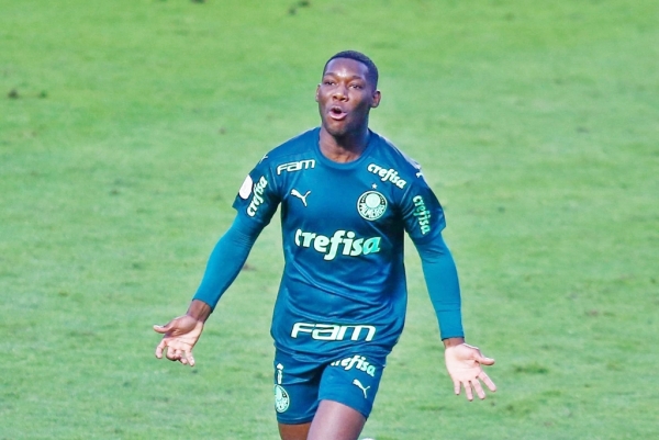 Palmeiras supera Santos no Morumbi e vence primeiro clássico em 2020