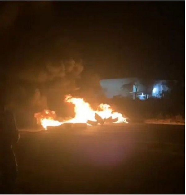 Moradores interditam trecho da BR-010 em Imperatriz