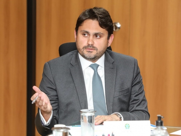 MINISTRO DE LULA É INDICIADO PELA PF POR SUPOSTO DESVIO DE EMENDAS NO MARANHÃO