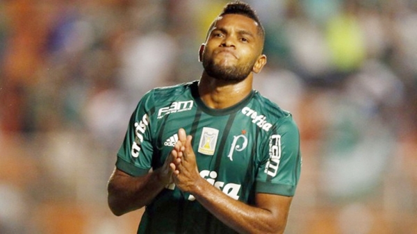 Borja desencanta e põe Palmeiras a 9 pontos do líder do Brasileirão; Ponte segue no Z-4