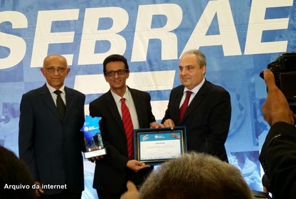 Prefeito empreendedor do ano pelo SEBRAE- Pela segunda vez Juscelino Oliveira ganha o prêmio 