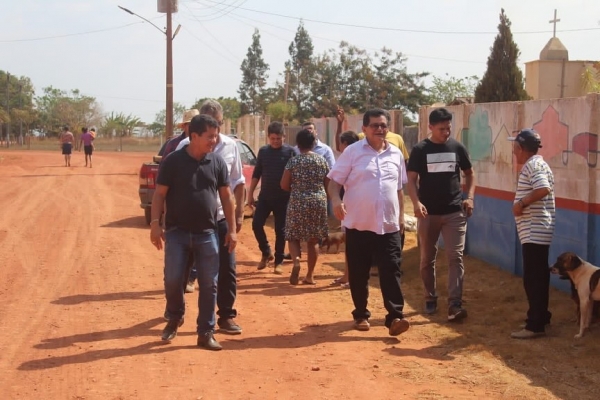 NA ÚLTIMA SEGUNDA-FEIRA, (25), O PREFEITO ALUÍSIO SOUSA, FOI CONHECER O MAIS NOVO POVOADO DE AÇAILÂNDIA. 