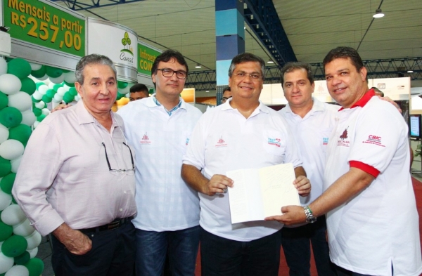 Governador Flávio Dino visitou estandes da Festimóveis Maranhão, maior feira imobiliária do estado