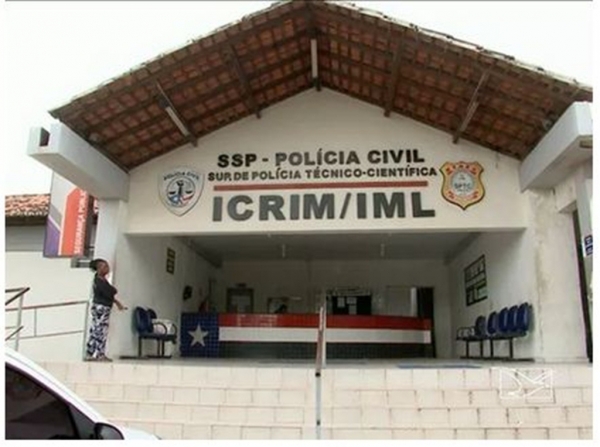 Jovens morrem após moto se chocar contra parede de uma residência em São Luís 