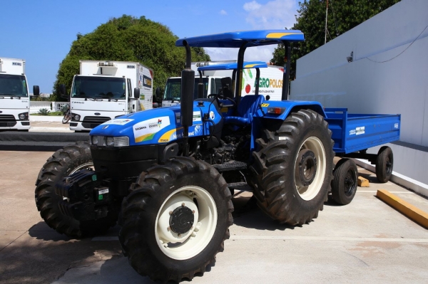 Flávio Dino supera marca de 100 patrulhas entregues para agricultores produzirem mais e melhor