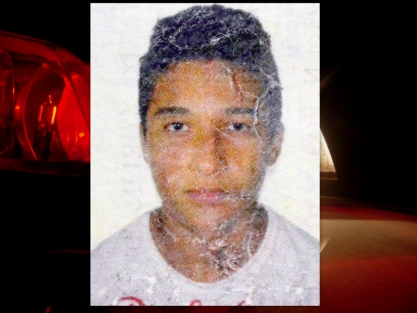 Homem é preso em flagrante com réplica de pistola 22 realizando assalto na Vila Bom Jardim.