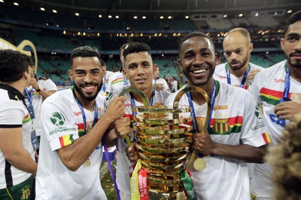 Sampaio confirma título da Copa do Nordeste após segurar empate contra Bahia com Fonte Nova lotada