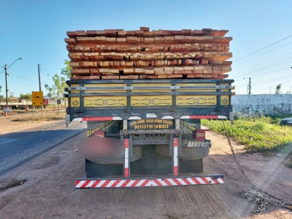 PRF no Maranhão apreende 46m³ de madeira ilegal em duas ocorrências nas Rodovias Federais