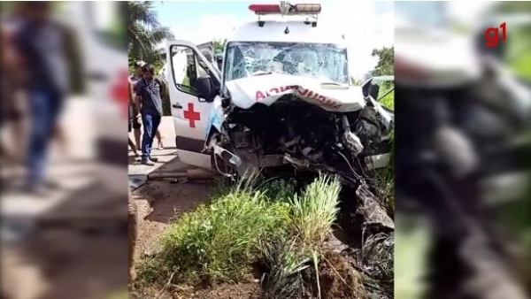 Colisão entre ambulância e caminhonete causa uma morte na BR-222, no MA