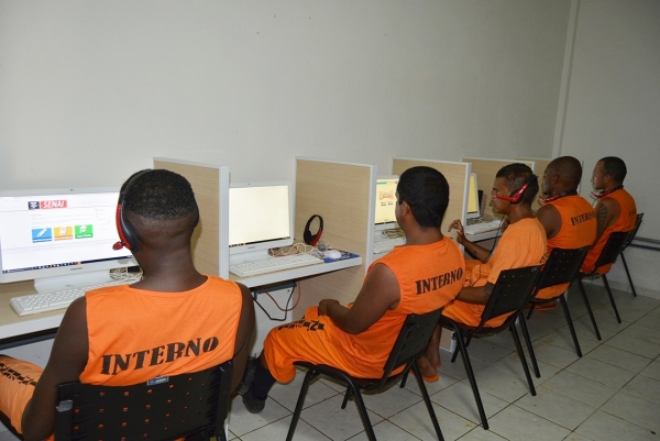 Em seis dias, o Governo inaugurou três novos laboratórios de informática no Complexo Penitenciário de São Luís